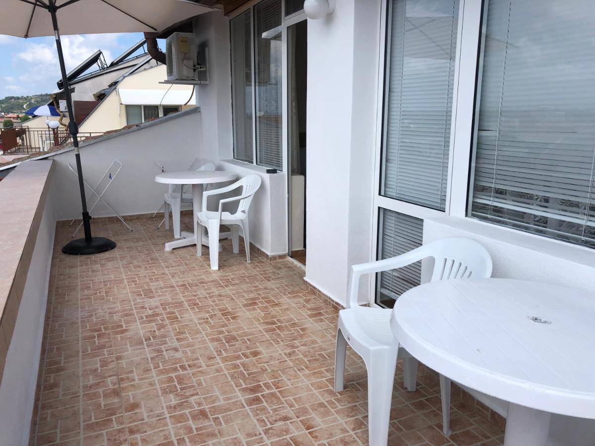 Borko Guest House Primorsko Ngoại thất bức ảnh