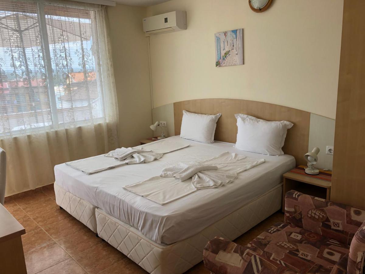 Borko Guest House Primorsko Ngoại thất bức ảnh