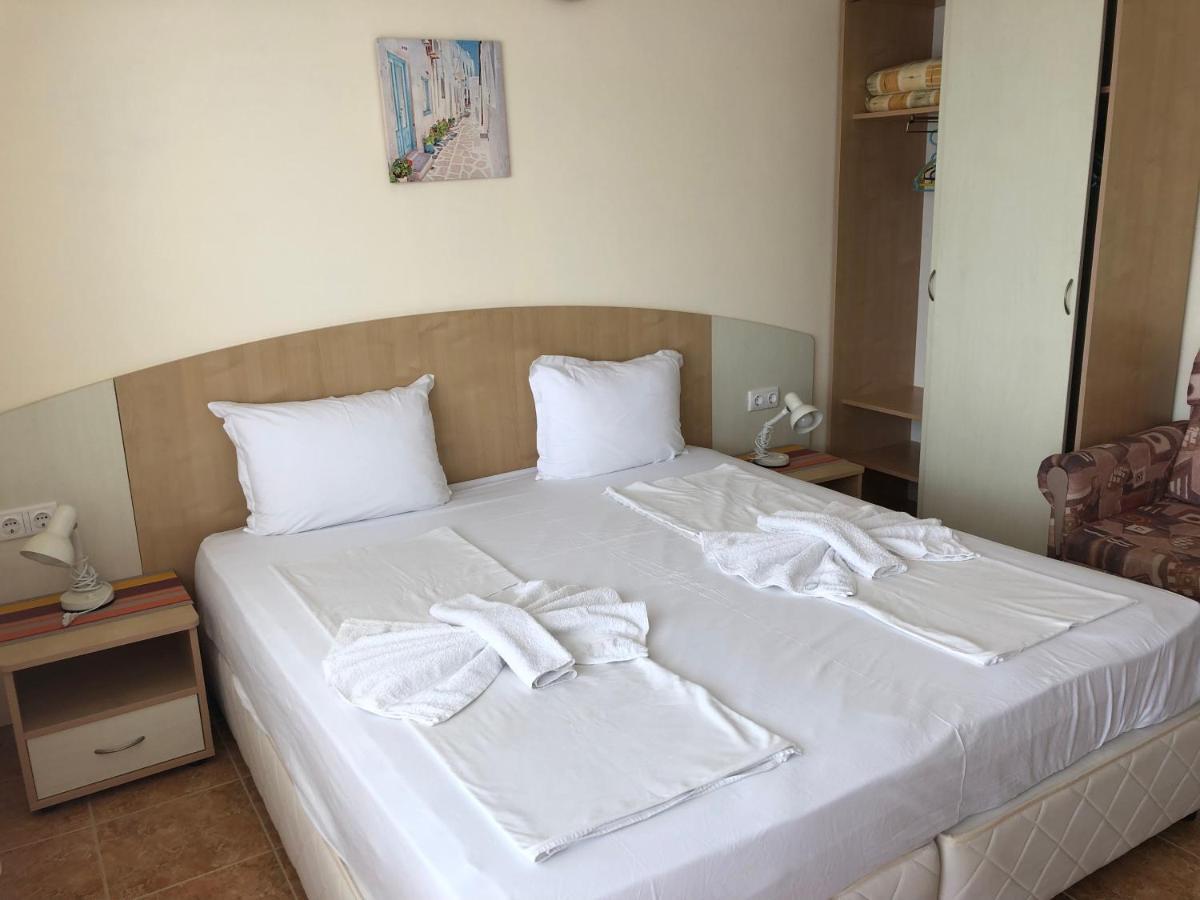 Borko Guest House Primorsko Ngoại thất bức ảnh