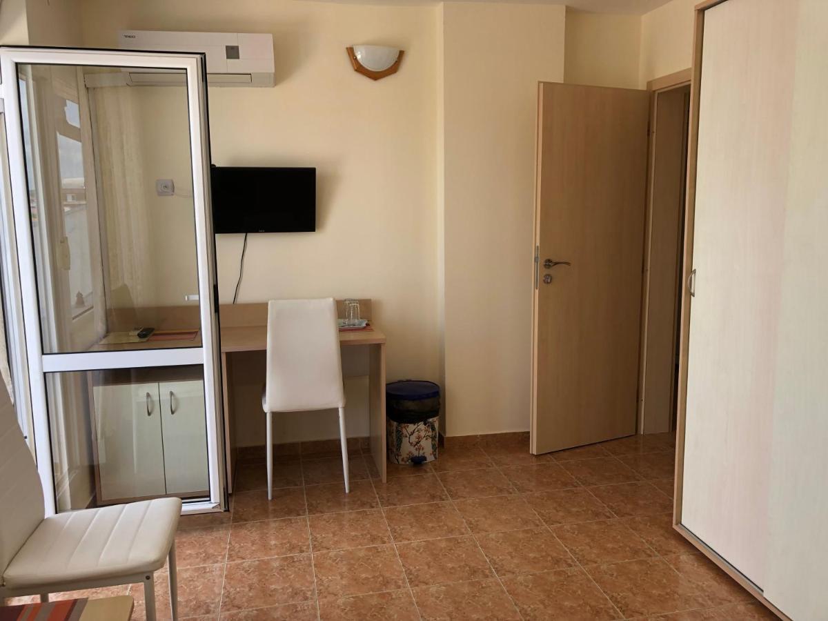 Borko Guest House Primorsko Ngoại thất bức ảnh