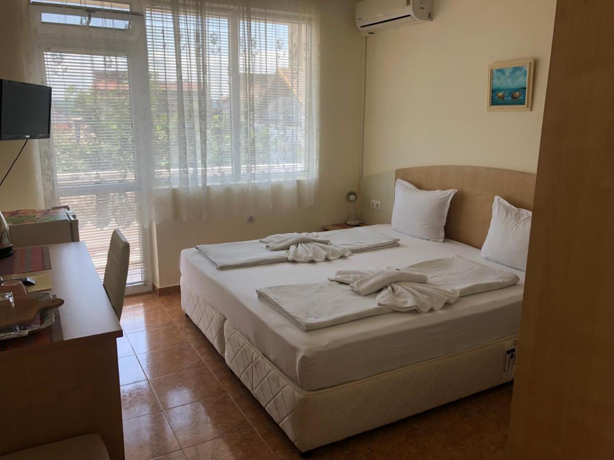 Borko Guest House Primorsko Ngoại thất bức ảnh