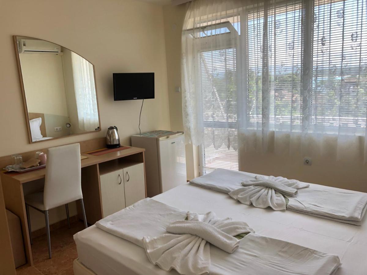 Borko Guest House Primorsko Ngoại thất bức ảnh
