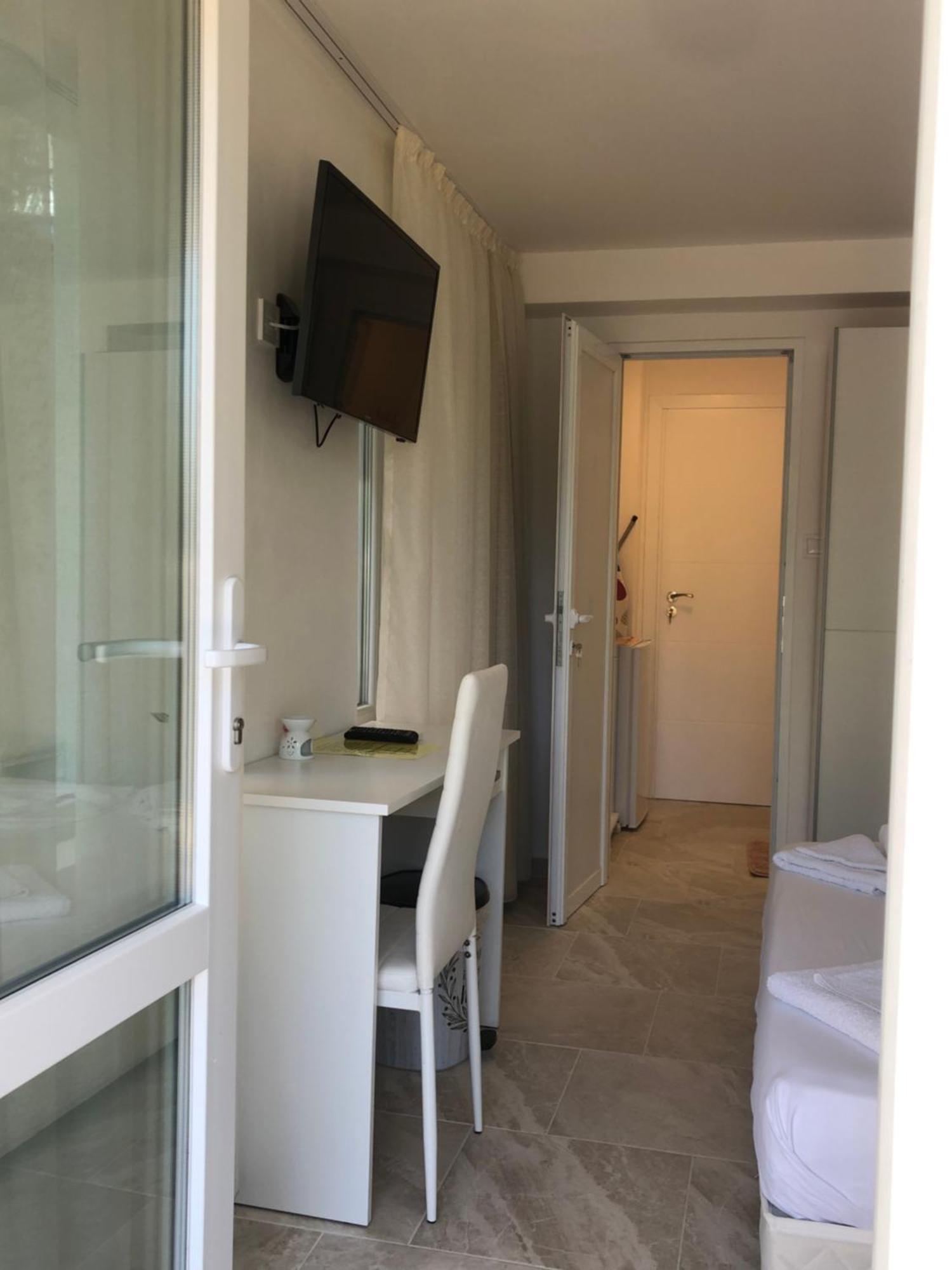 Borko Guest House Primorsko Ngoại thất bức ảnh