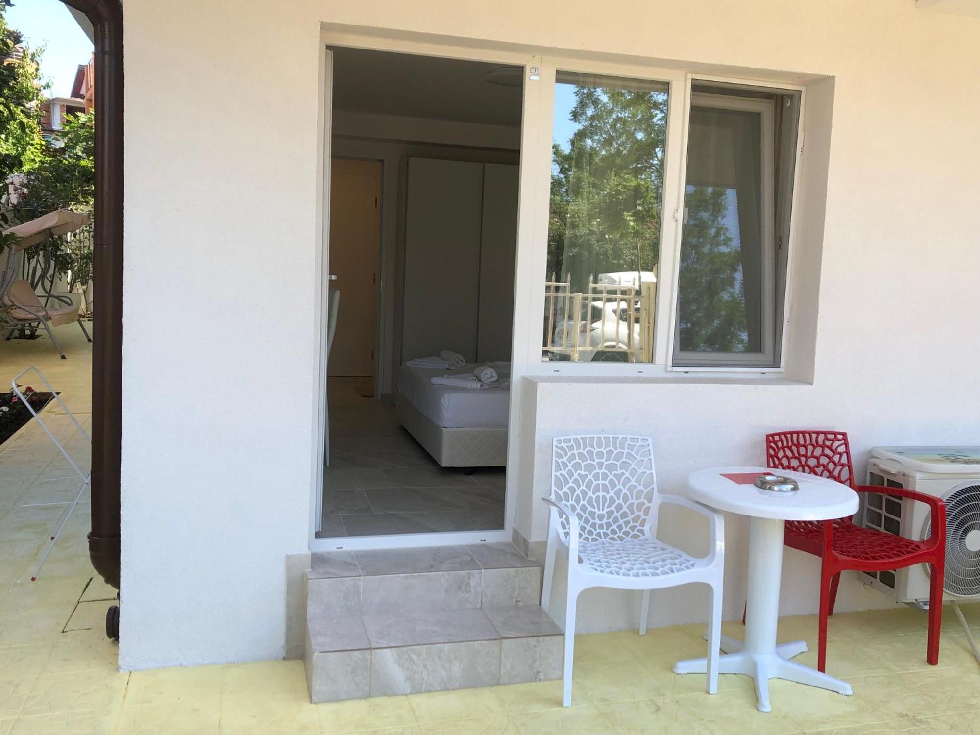 Borko Guest House Primorsko Ngoại thất bức ảnh